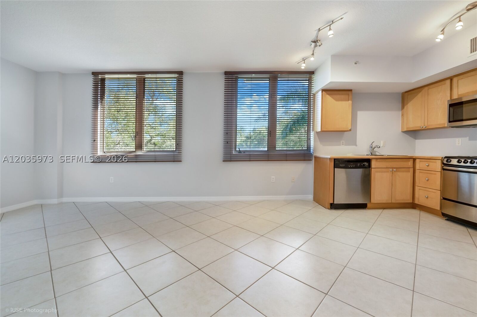 Property Photo:  2630 SW 28th St 53  FL 33133 