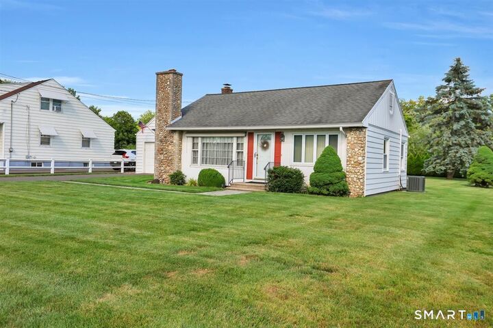 Property Photo:  16 Locust Street  CT 06062 