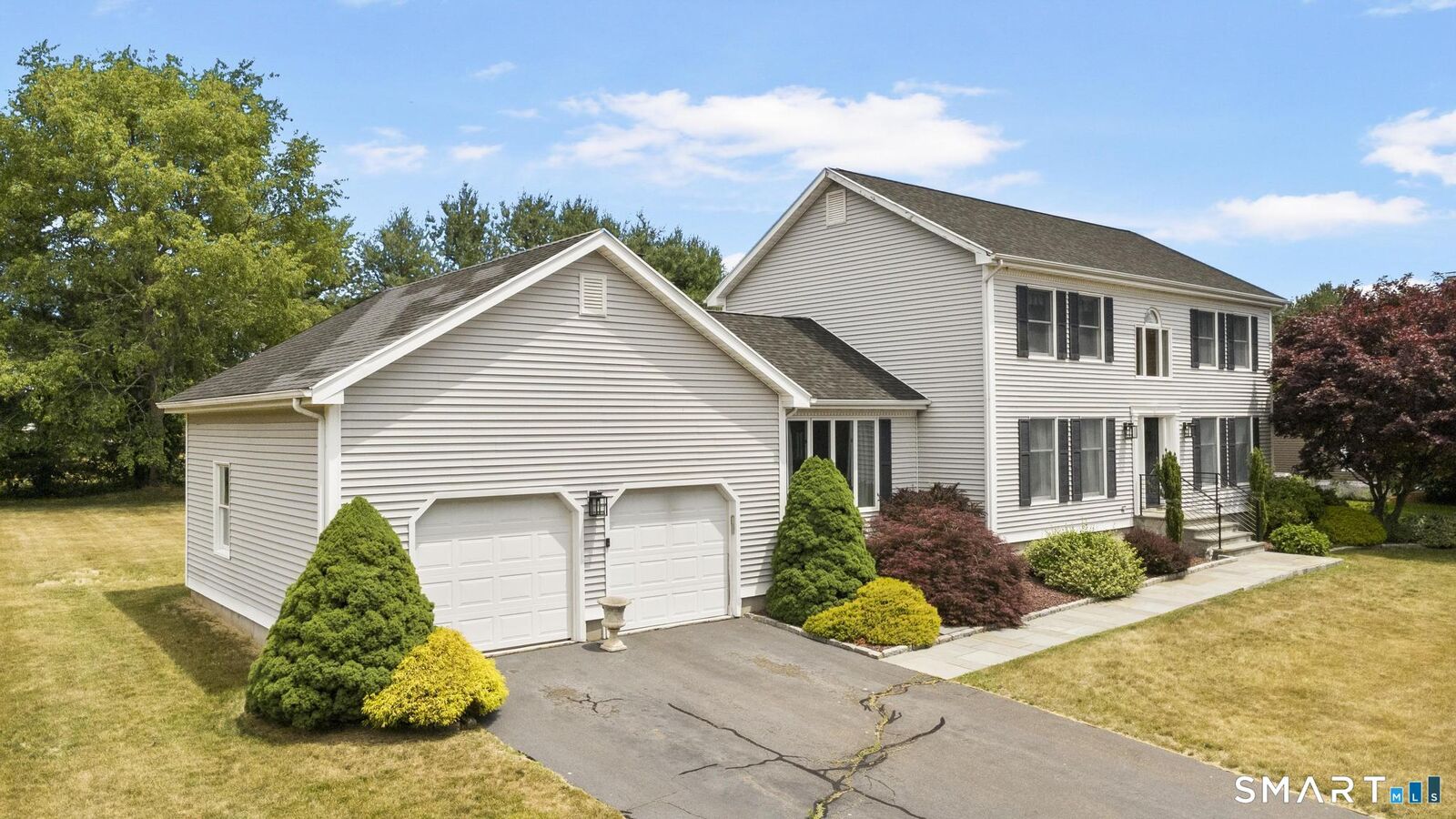 Property Photo: 32 Justine Drive CT 06473