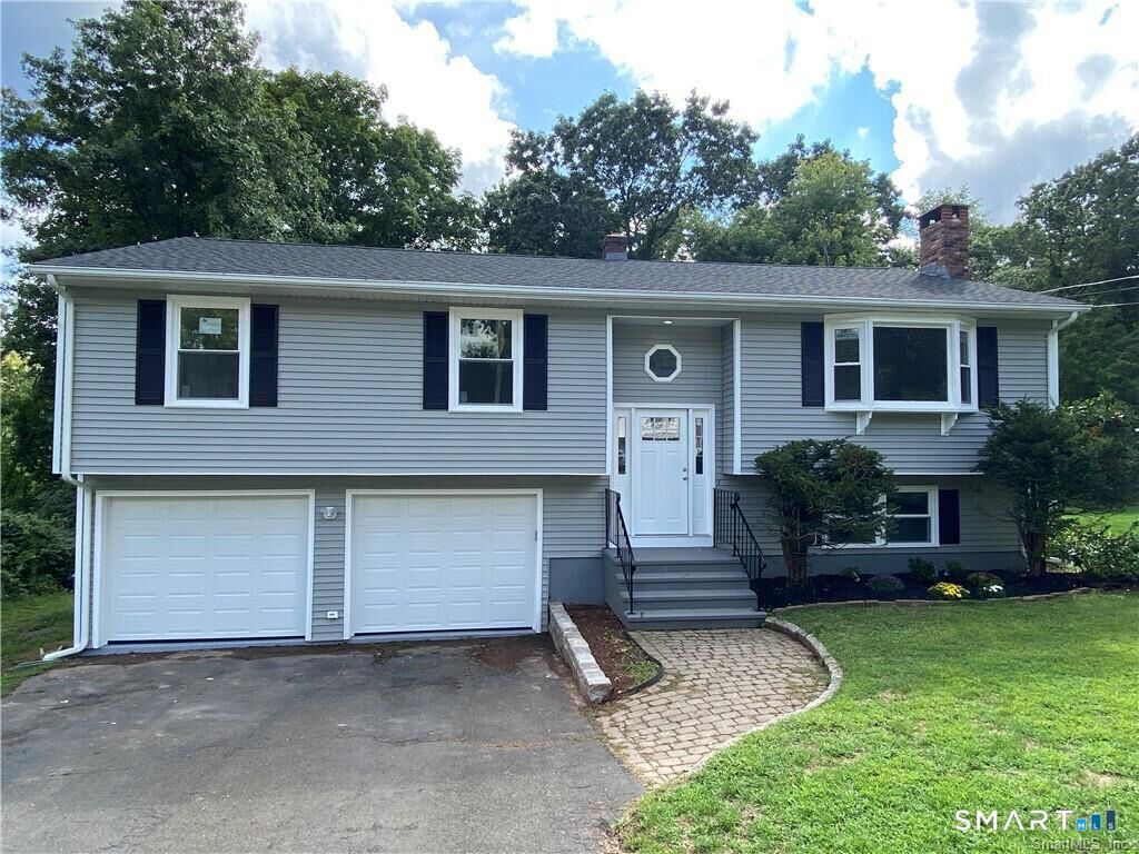Property Photo: 185 Tanglewood Drive CT 06518