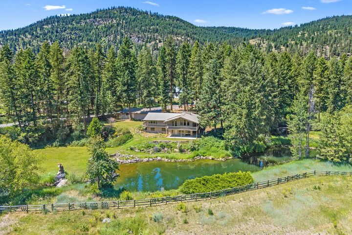 Property Photo: 512 Williams Lake Rd WA 99114