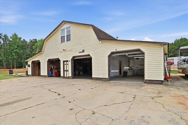Property Photo:  60 Lakeside Drive  SC 29365 