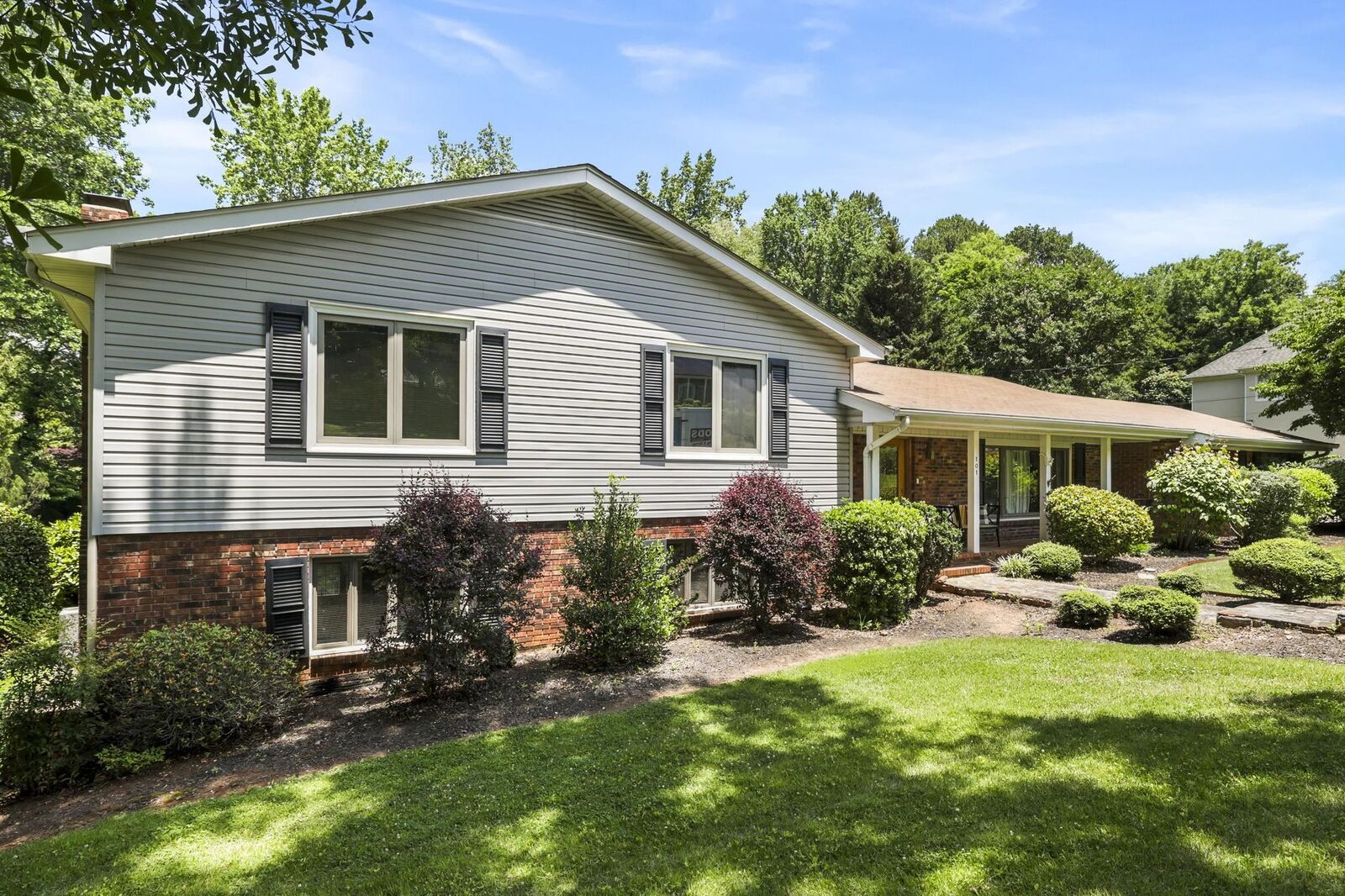 Property Photo:  101 Mabry Drive  SC 29307 