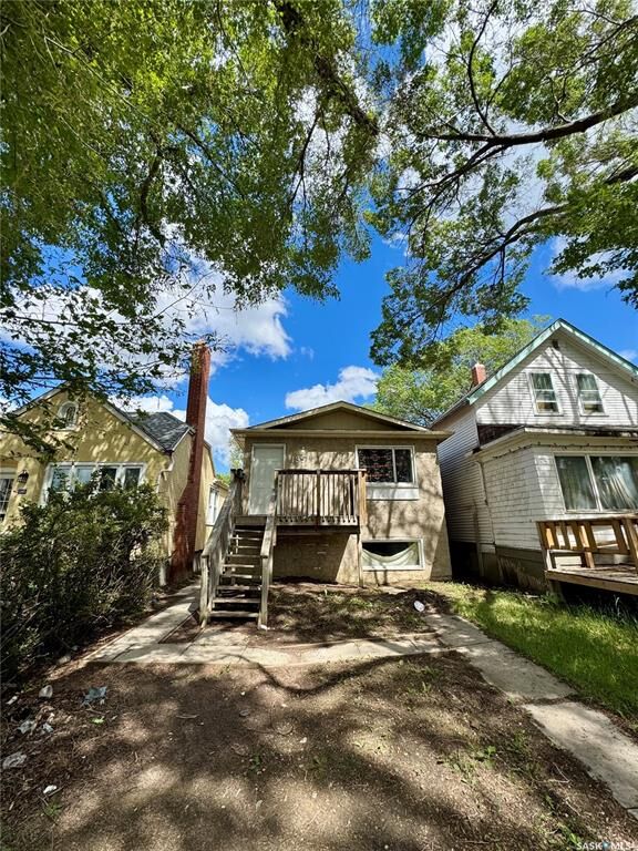 Property Photo: 1351 Retallack Street SK S4T 2J1