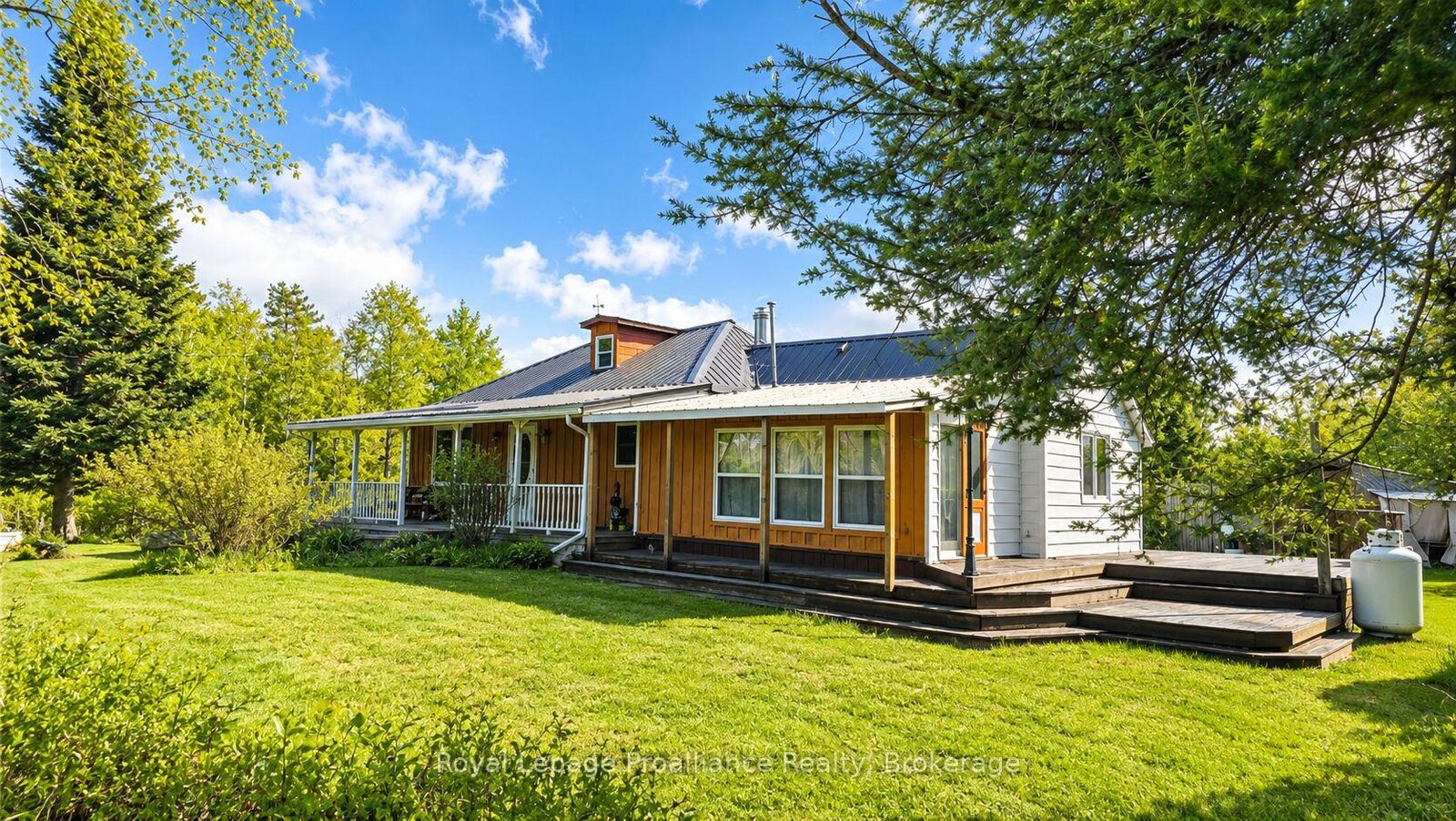 Property Photo: 276 5th Concession Road N ON K0H 1P0