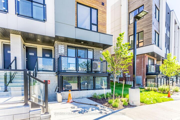 16 Melbourne Avenue 106A — photo 1