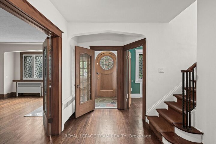 Property Photo: 217 Melrose Avenue ON K1Y 1V3