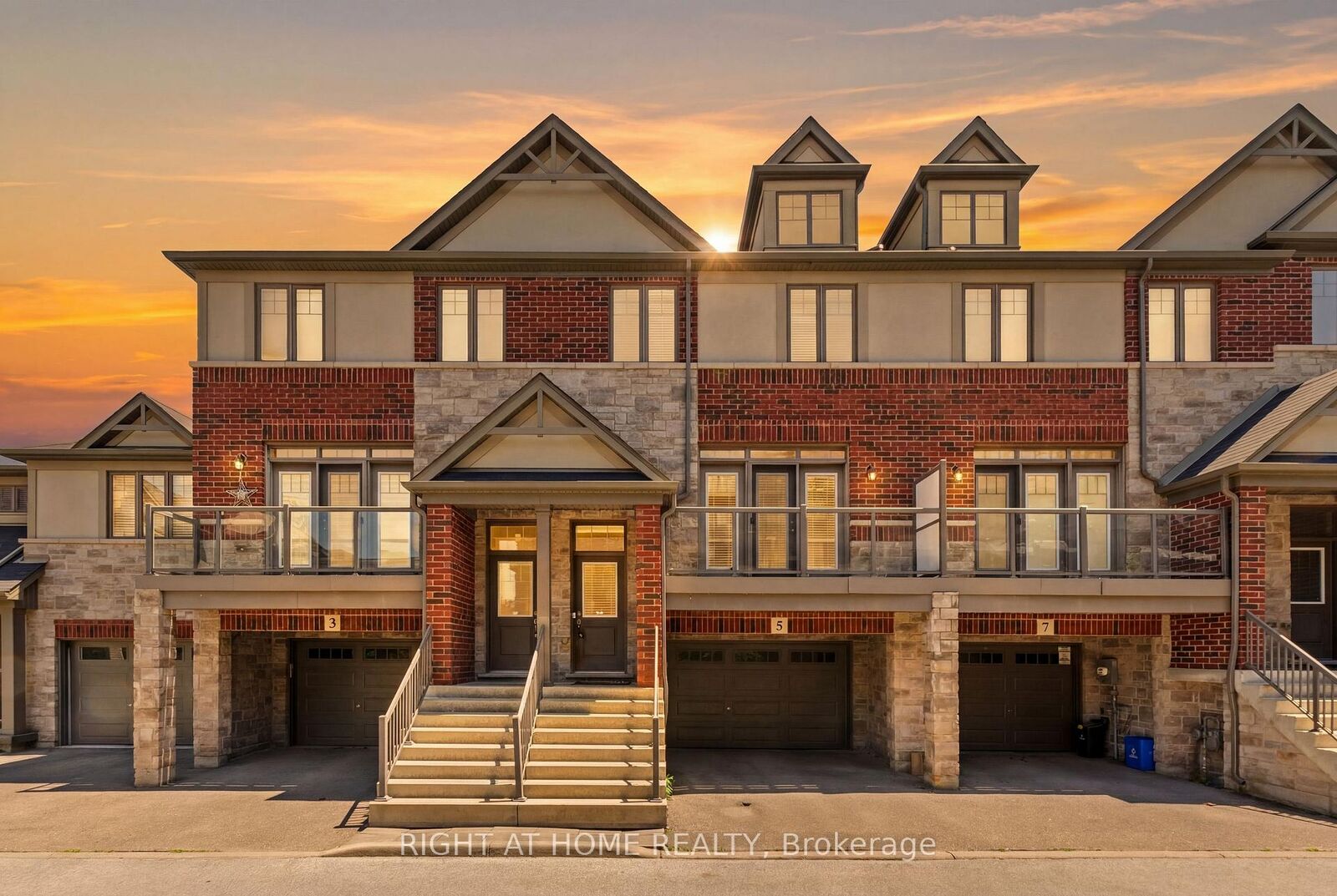 Property Photo: 5 Andruss Lane ON L9G 0G7