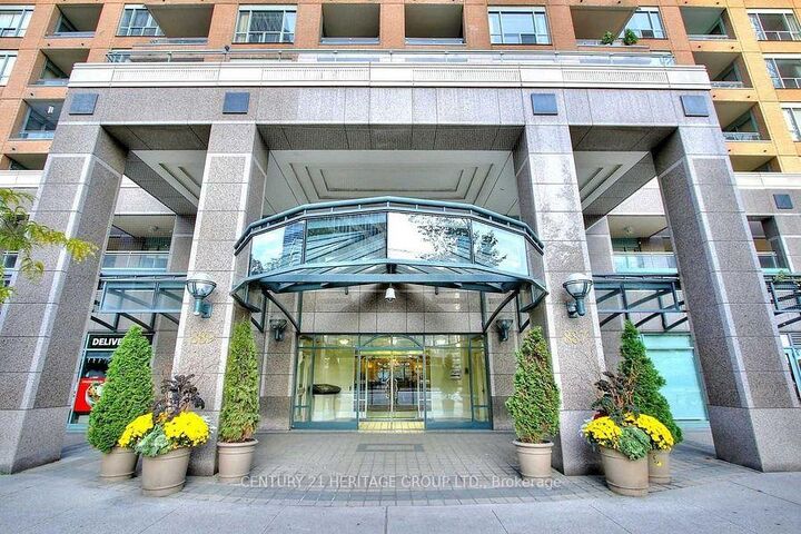 Photo de la propriété:  887 Bay Street 310  ON M5S 3K4 