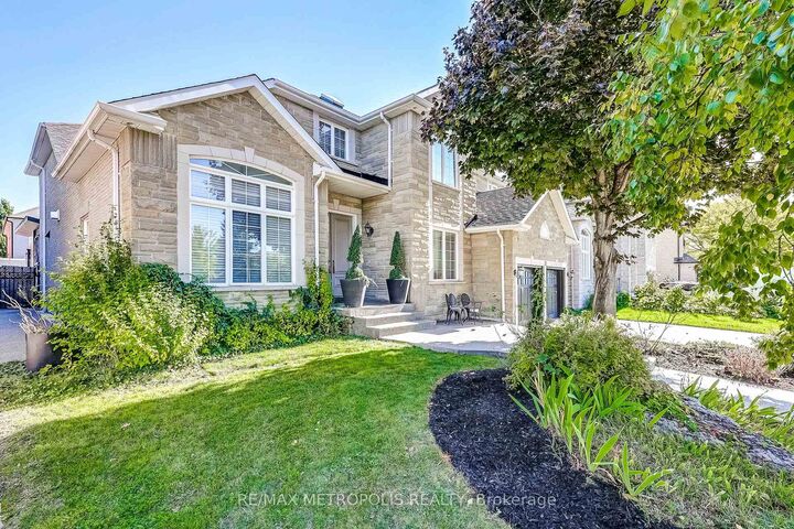 Property Photo: 51 Babak Boulevard ON L4L 9A5