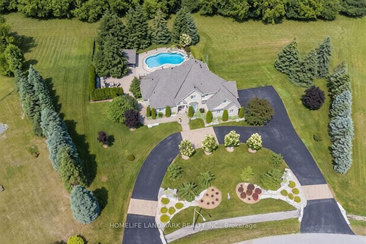 Property Photo: 6 Sunny Ridge Trail ON L0B 1J0