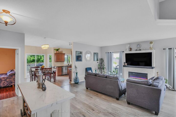Property Photo: 29 Cameron Court ON L9W 5G8