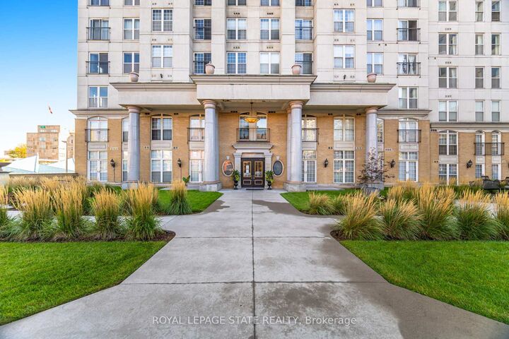Property Photo: 135 James Street S 909 ON L8P 2Z6