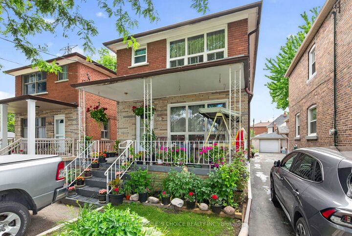 Property Photo:  750 Jane Street  ON M6N 4B2 