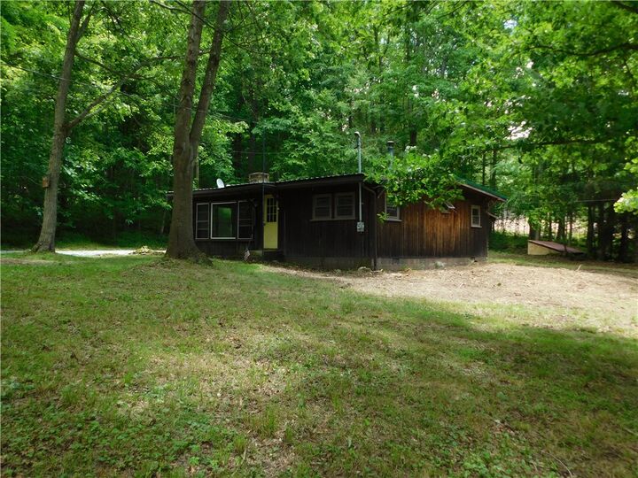 Property Photo:  170 Maple Summit Road  PA 15464 