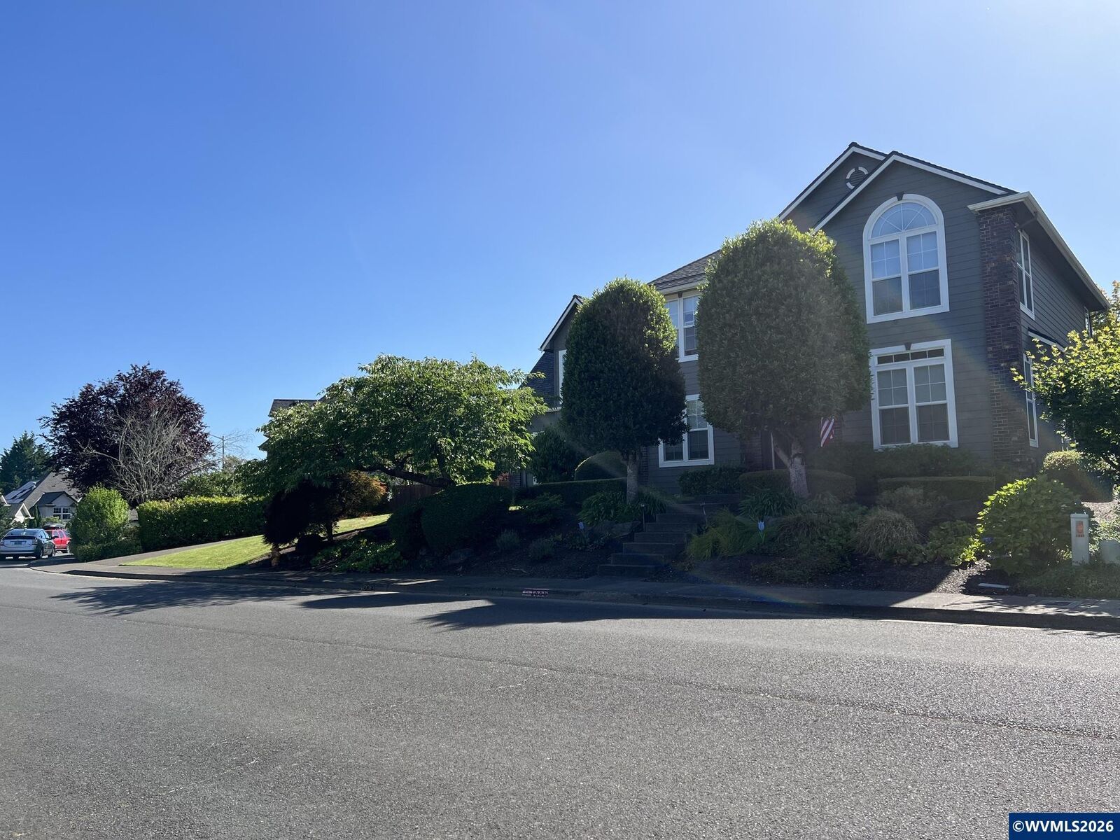 Property Photo:  1665 Sisters Ct NW  OR 97304 