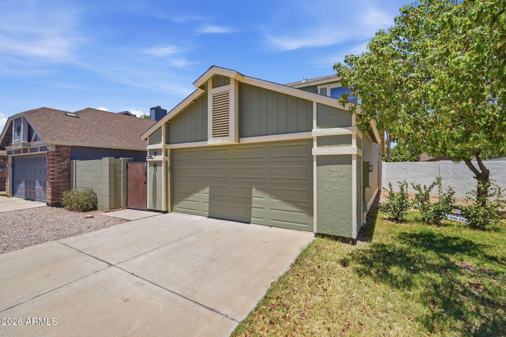 Property Photo:  1915 S 39th Street 48  AZ 85206 