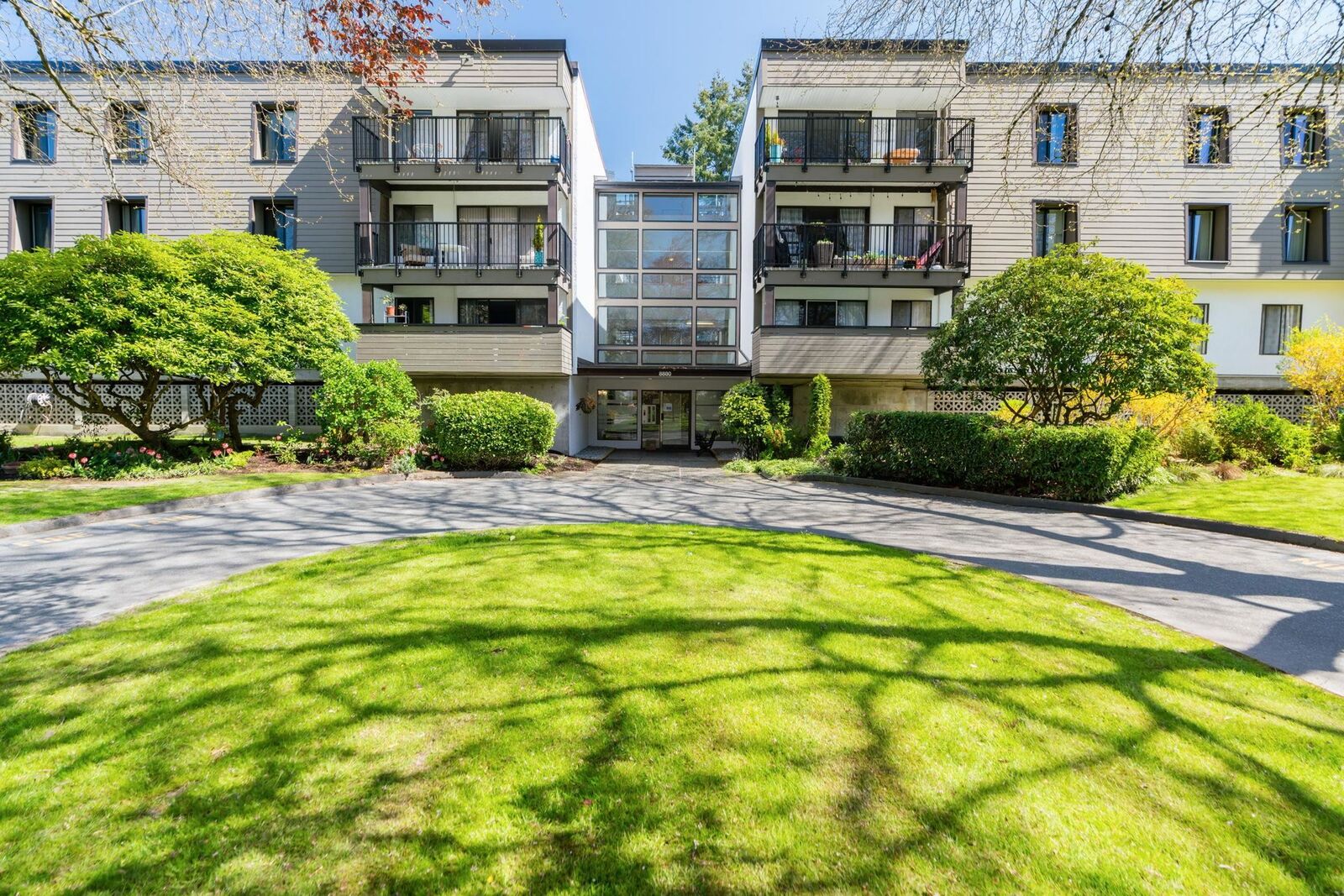 Property Photo: 8880 No. 1 Road 306 BC V7C 4C3