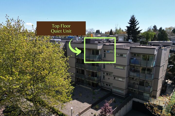 Property Photo:  1864 Frances Street 405  BC V5L 1Z7 