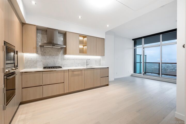Property Photo: 4720 Lougheed Highway 4406 BC V5C 0M8