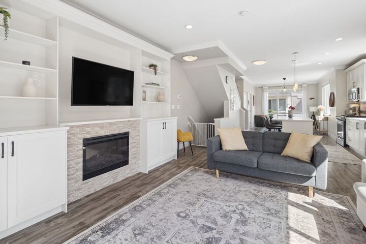 Property Photo: 3039 156 Street 32 BC V3Z 6T5