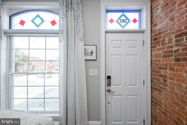 Property Photo:  747 S Curley Street  MD 21224 