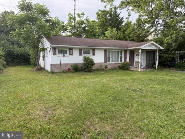 Property Photo:  1811 Holly Lane  PA 17202 