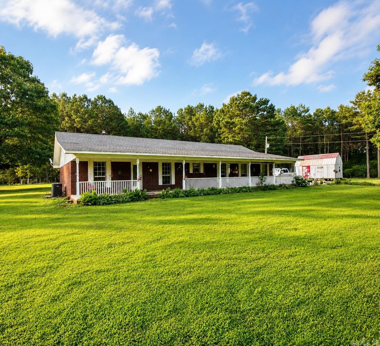Property Photo: 1008 Quitman Road AR 72131