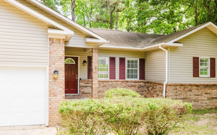 Property Photo: 1713 Durwood St AR 72019