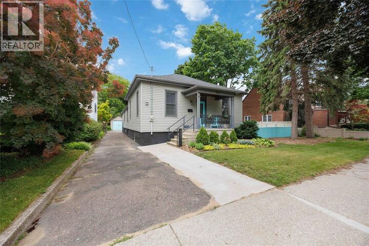 Property Photo:  304 Brock Street North  ON N7T 5Z8 