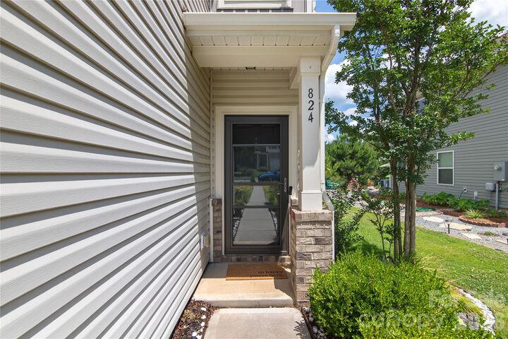 Property Photo:  824 Alta Way  NC 28081 