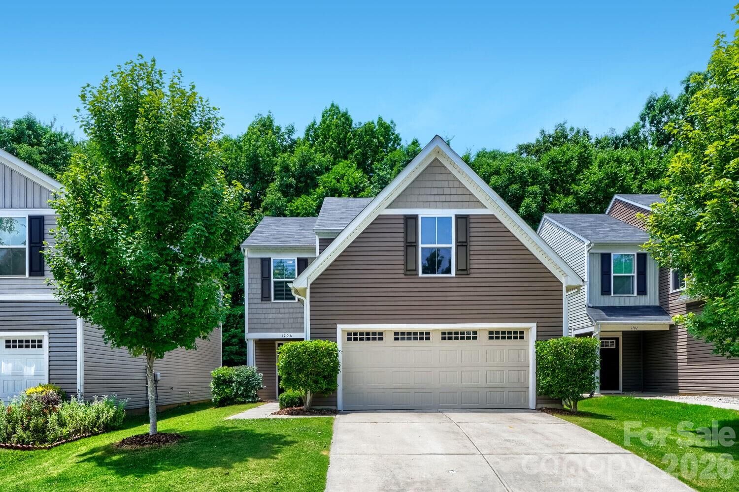 Property Photo:  1706 Hooper Court  NC 28212 