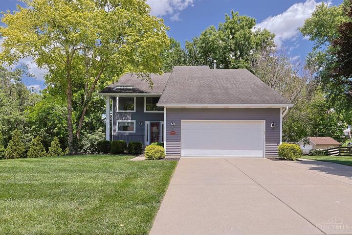Property Photo: 5614 Williamsburg Way OH 45014
