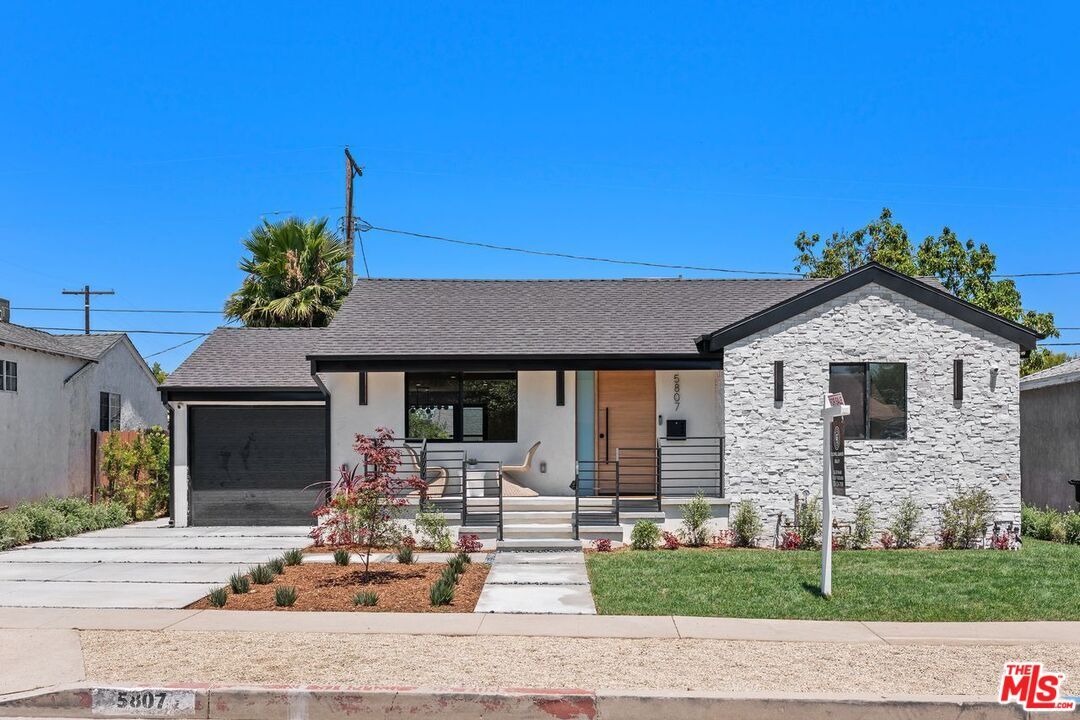 Property Photo:  5807 Balcom Ave  CA 91316 