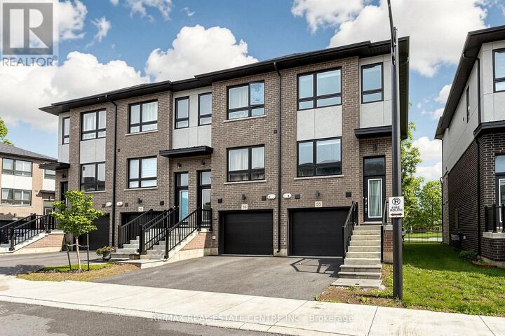 Property Photo:  720 Grey Street South 55  ON N3S 0K2 