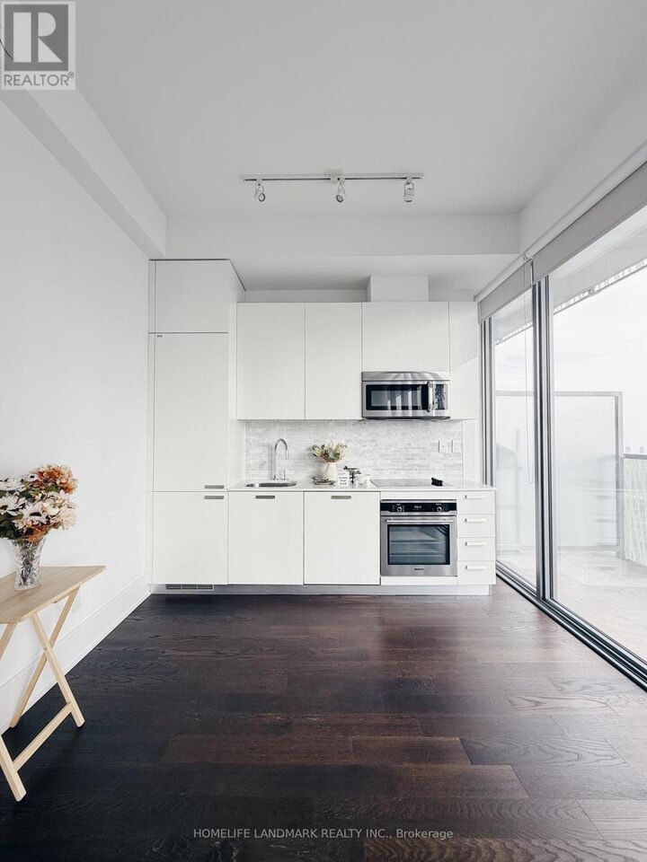 Property Photo: 50 Charles Street East Lph5005 ON M4Y 0C3
