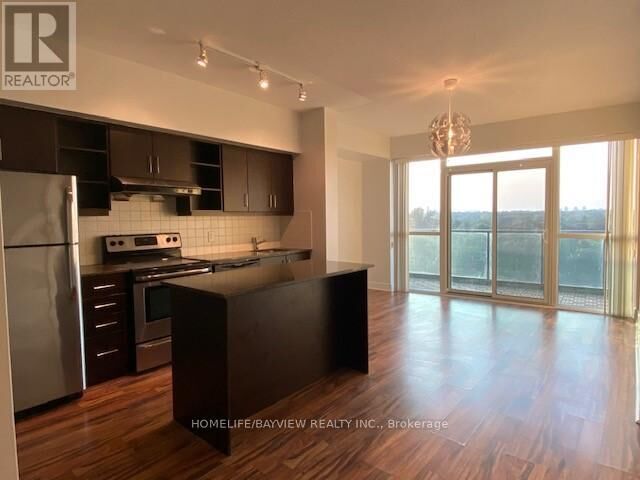 Property Photo:  35 Brian Peck Crescent 823  ON M4G 0A5 