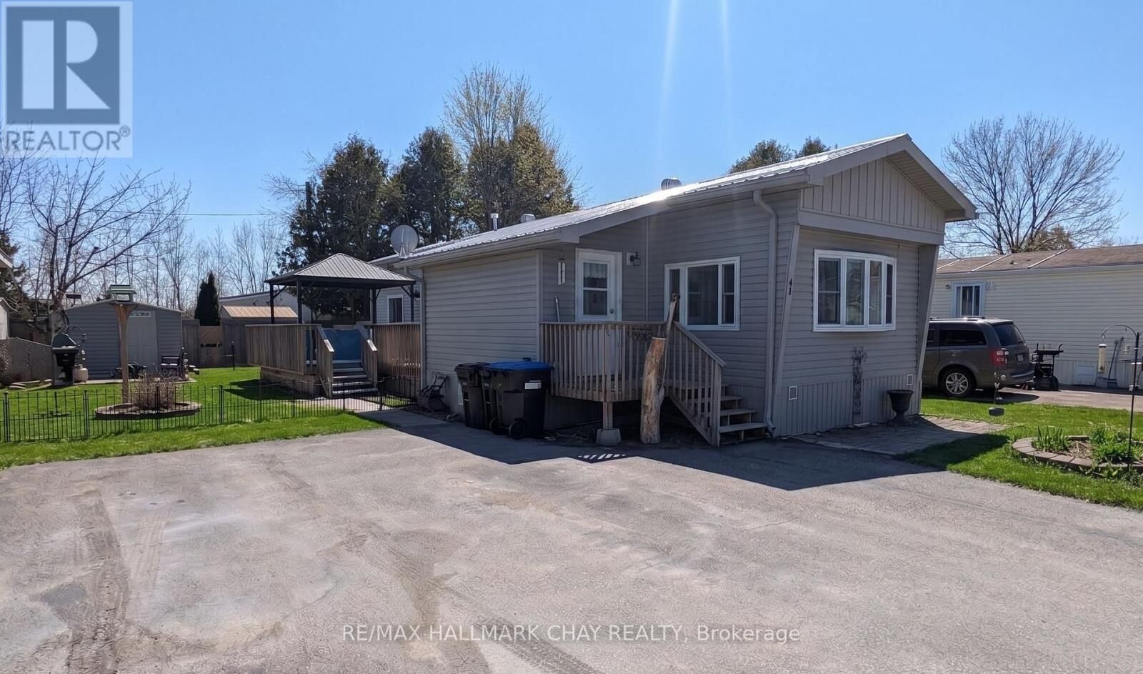 Property Photo: 4976 25th Sideroad 42 ON L0L 1N0