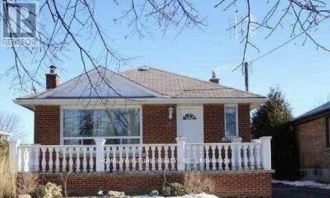 Property Photo:  267 Baldwin Street  ON L1H 6H5 