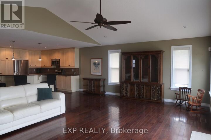 Property Photo:  2674 Lakeshore Drive  ON L0K 1B0 