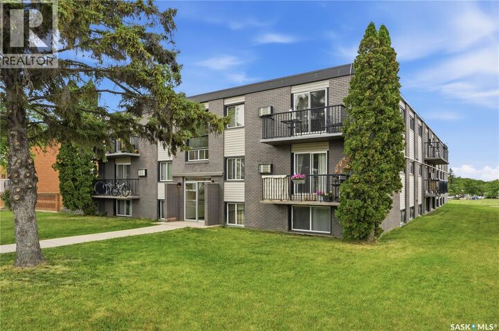 Property Photo: 7 104 104th Street W SK S7N 1M8