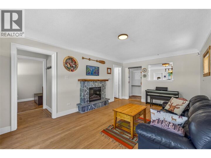 Property Photo: 543 Burns Street BC V2A 4W9