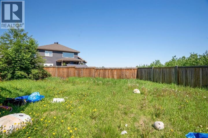 Property Photo:  125 Amberwood Court  AB T9J 1E3 