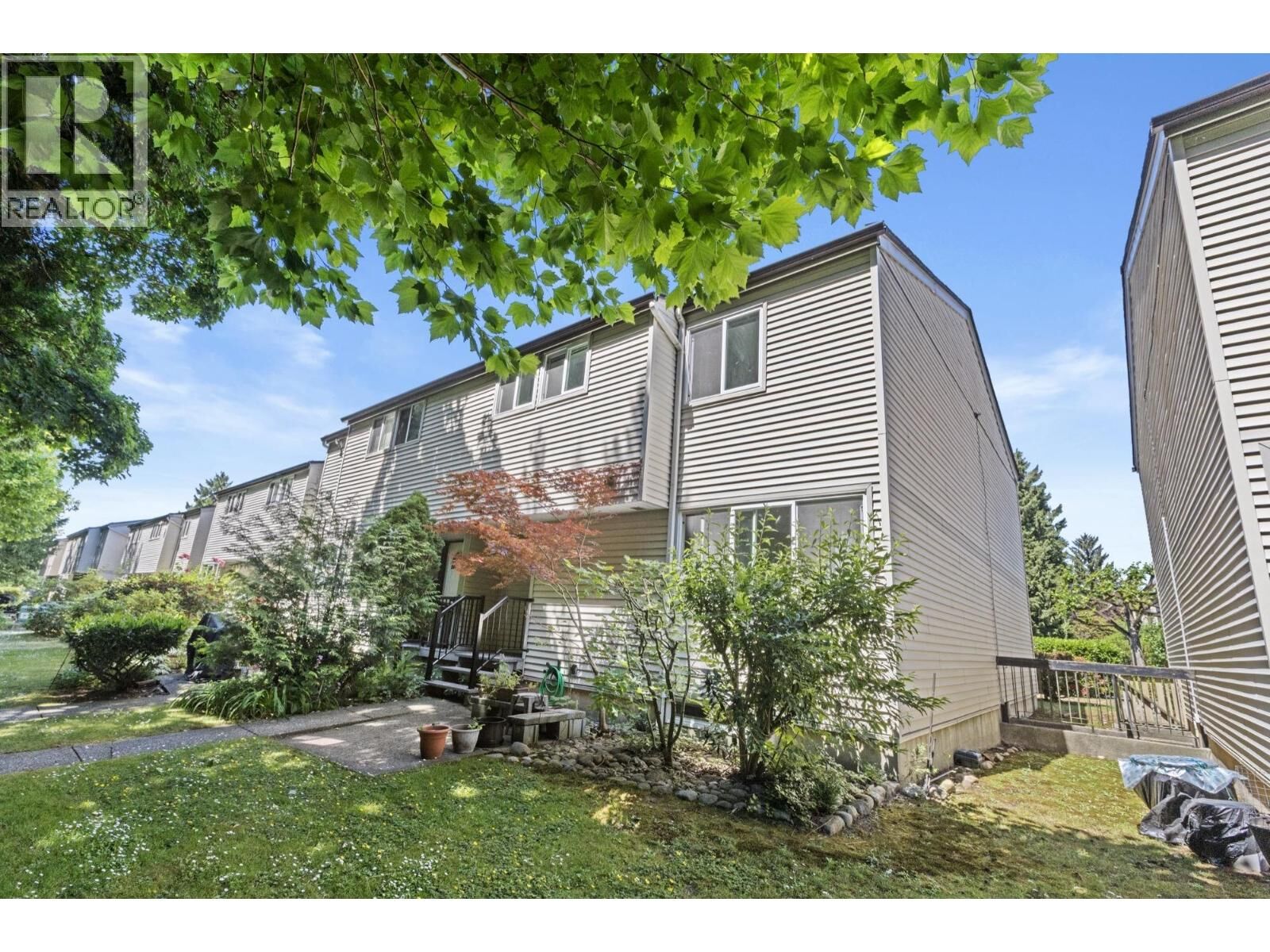 Property Photo:  3461 East 49th Avenue 122  BC V5S 1M3 