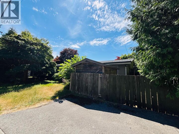 Property Photo:  498 Hickey Drive  BC V3K 5P1 