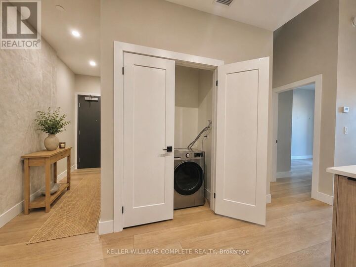 Property Photo:  169 James Street South 207  ON L8P 3A3 