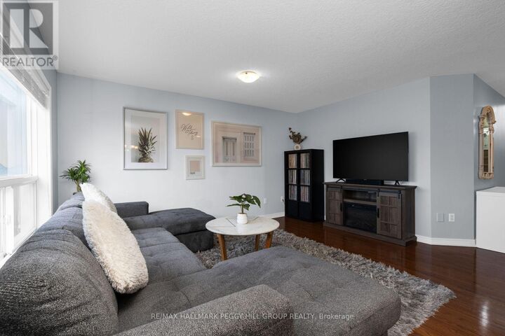 Property Photo:  800 West Ridge Boulevard 11  ON L3V 0A1 