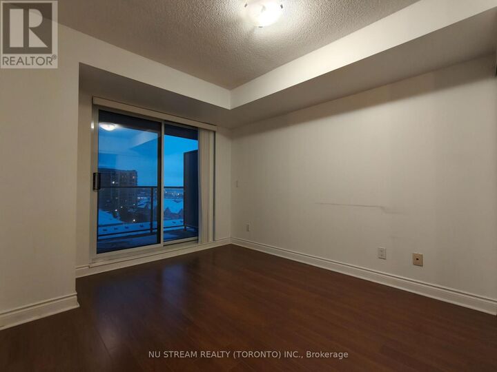 Property Photo: 39 Galleria Parkway 801 ON L3T 0A6