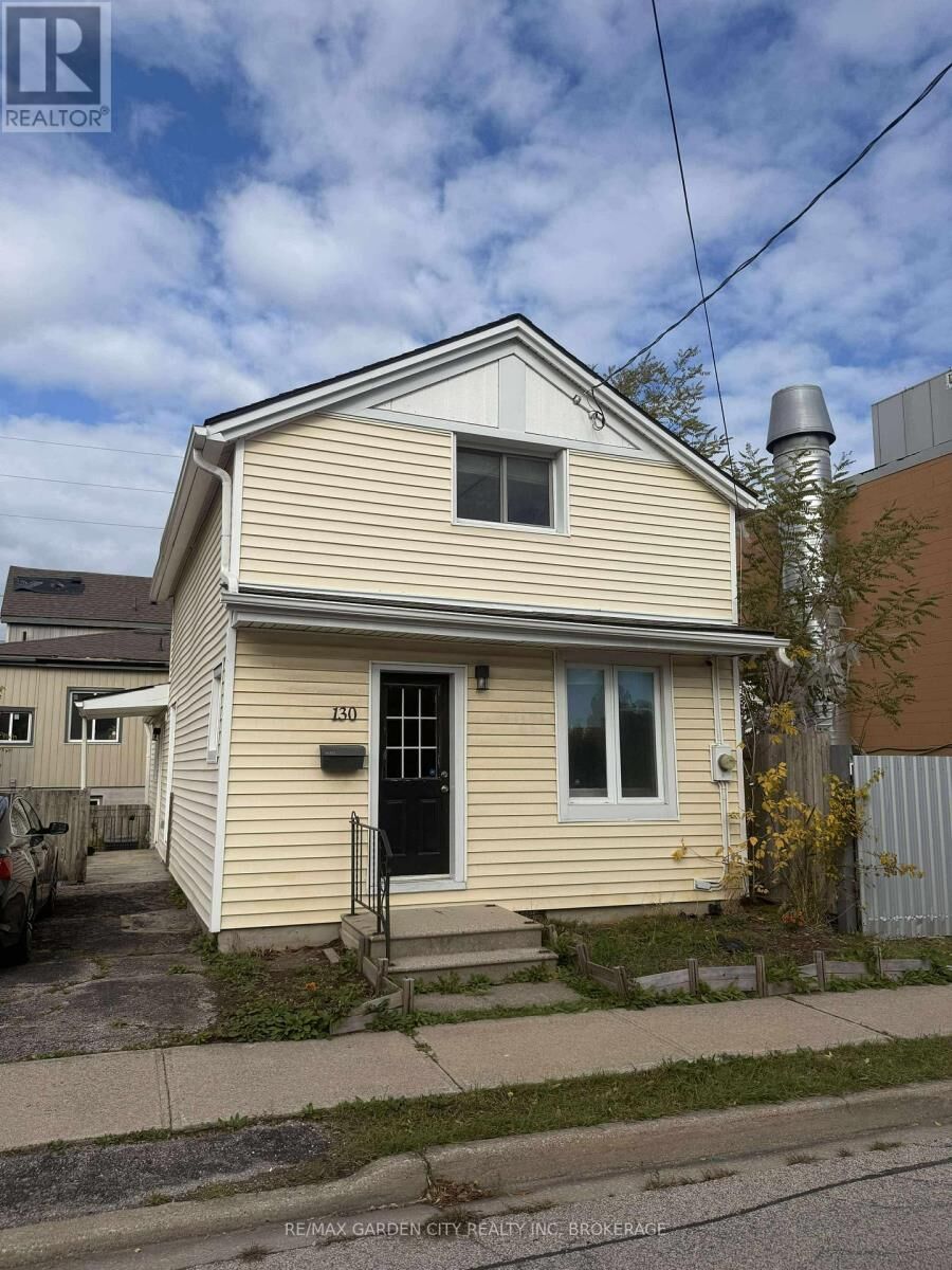 Property Photo:  130 St Paul Crescent East 1  ON L2S 1M9 