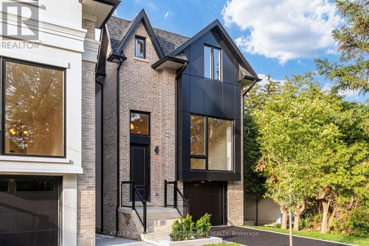 Property Photo:  37 Wesley Avenue  ON L5H 2M6 